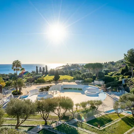 Apartment Studio Village Cap Esterel - L'esquinade-83 By Interhome